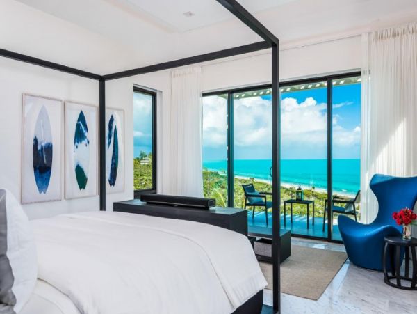 On Beach Turks and Caicos Luxury Vacation Home Sleep