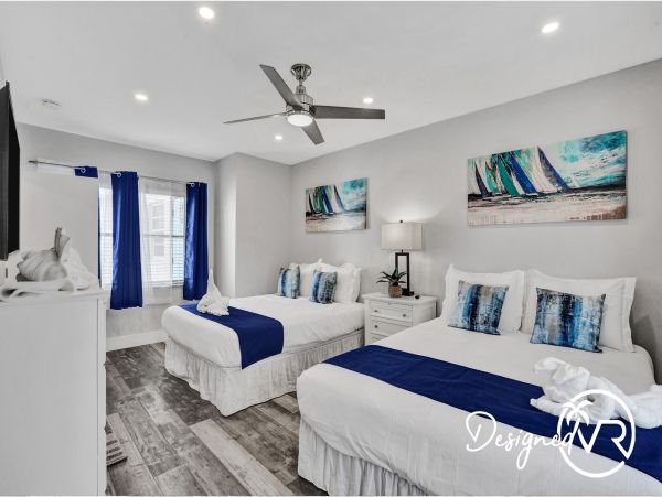 Hollywood Condo 978796
