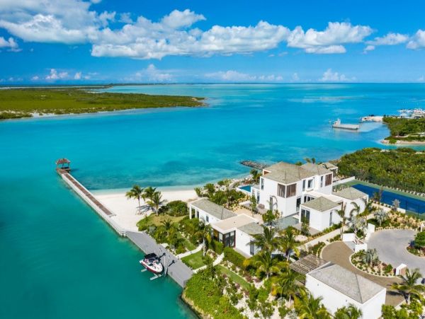 On Beach Luxury Turks and Caicos Vacation Home + Guest House