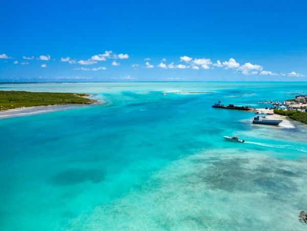 On Beach Luxury Turks and Caicos Vacation Home + Guest House