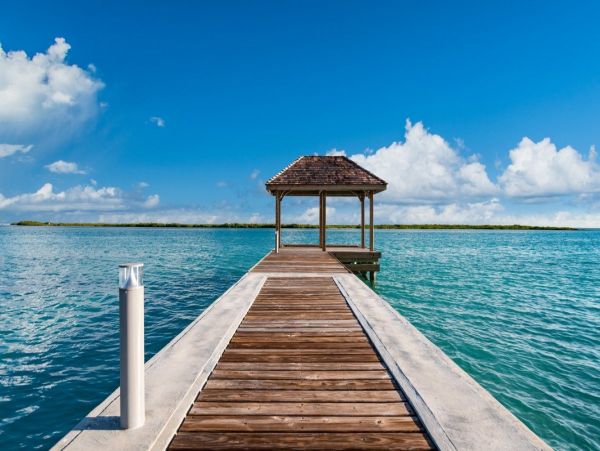 On Beach Luxury Turks and Caicos Vacation Home + Guest House