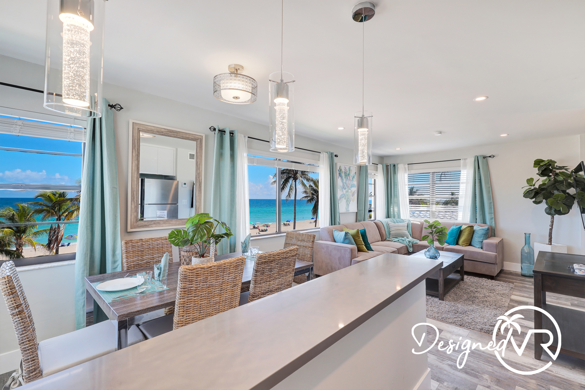 Hollywood Condo 978806