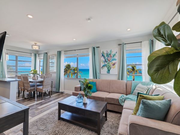 Hollywood Condo 978806