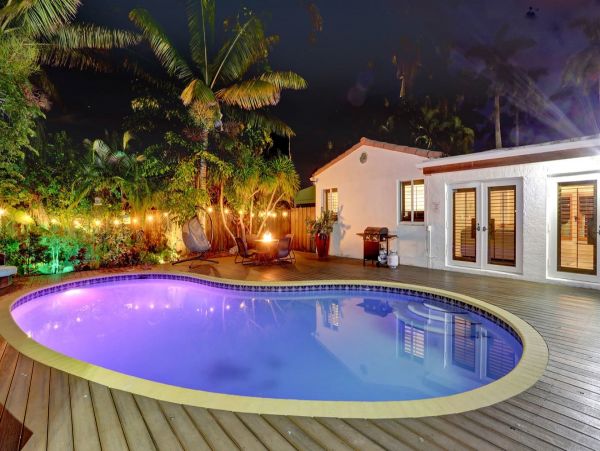 Home with Great Patio and Private Pool