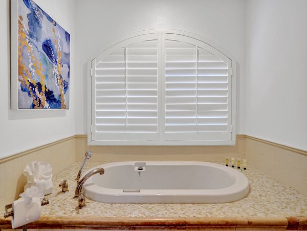 Home with Great Patio and Private Pool