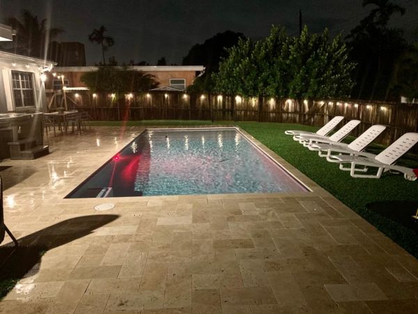 Hollywood Home 978811