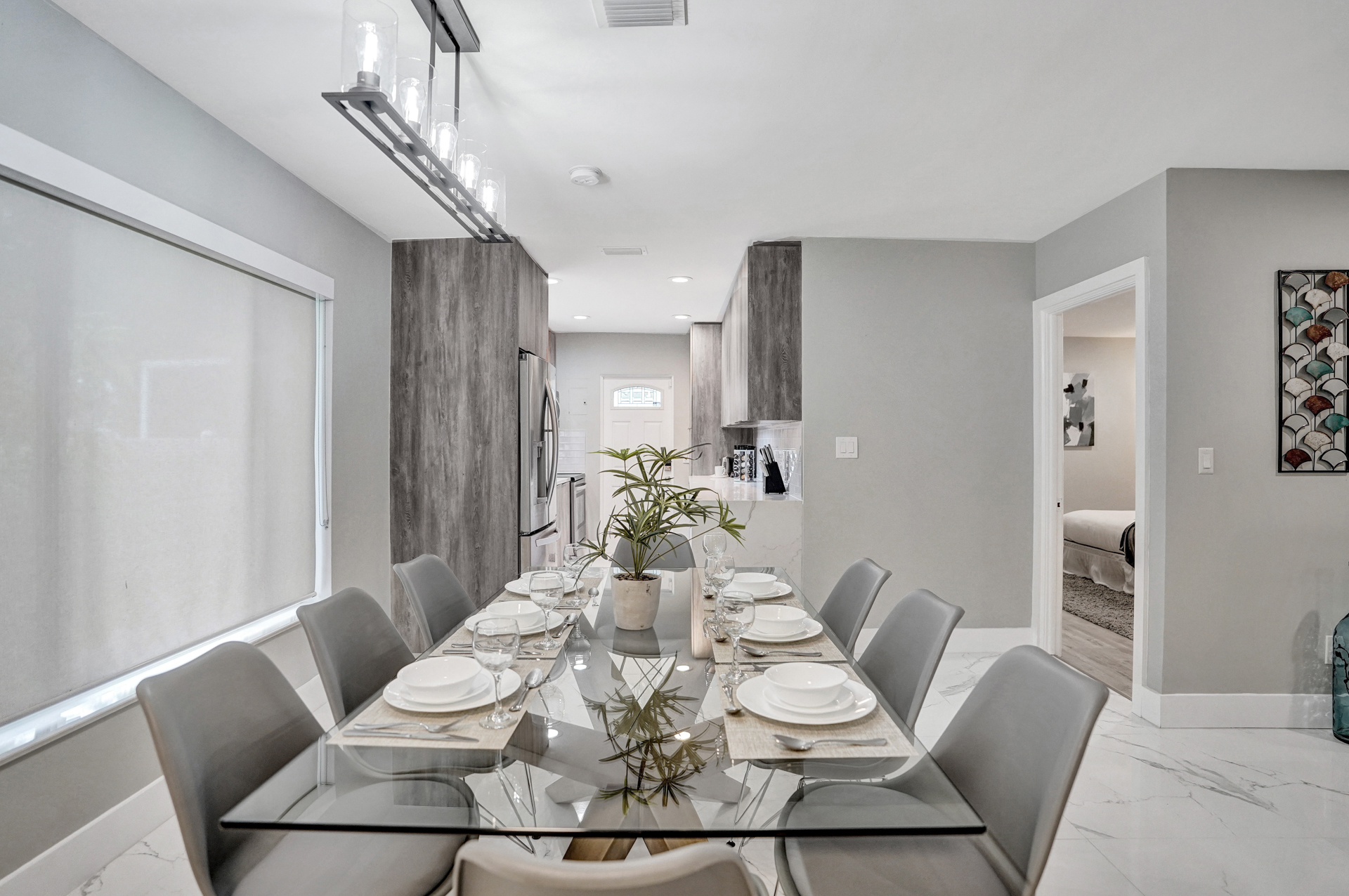 Hollywood Home 978812