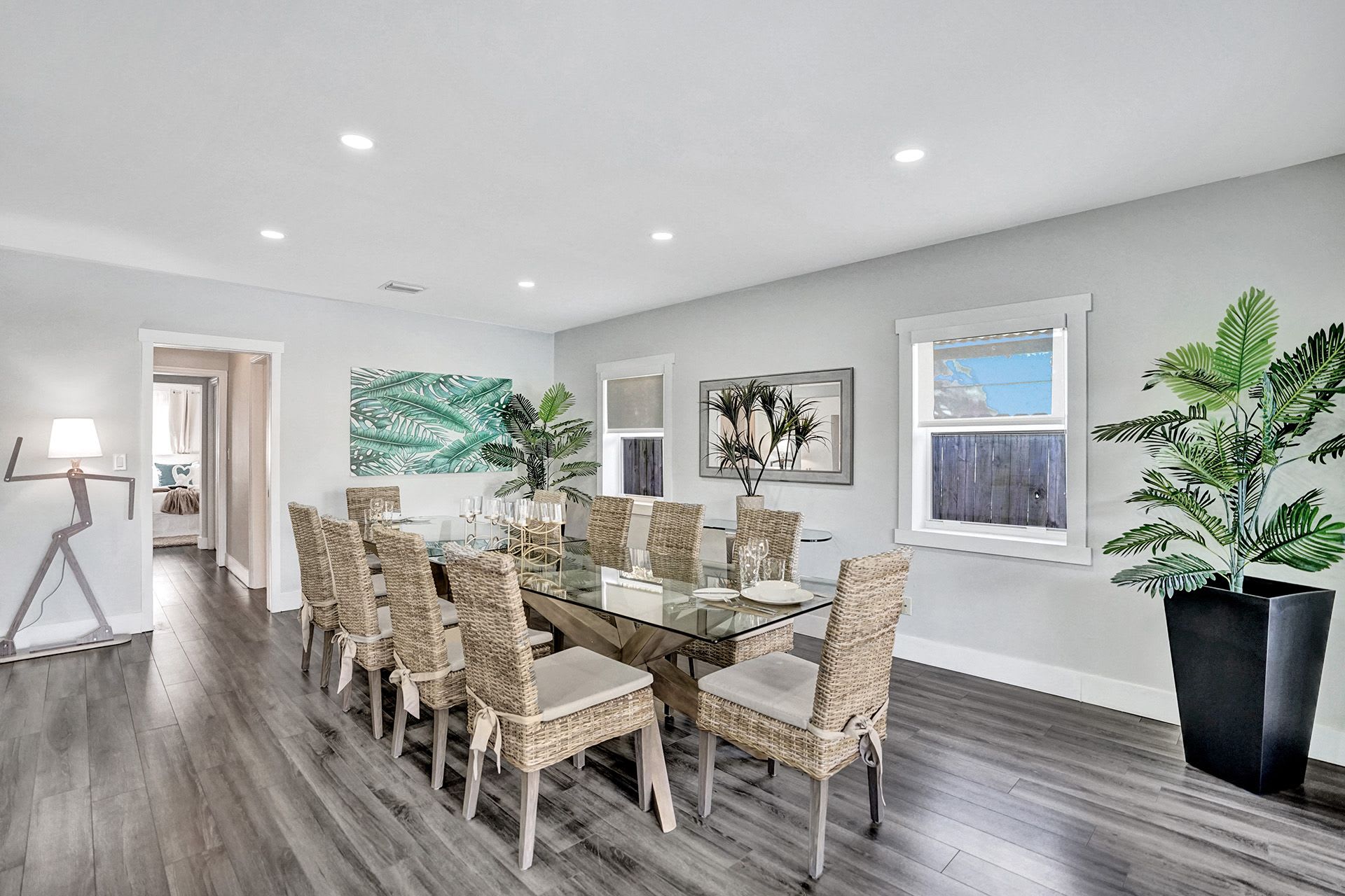 Luxury 5 Bedroom Pool Home in Hollywood FL Walk To Beach