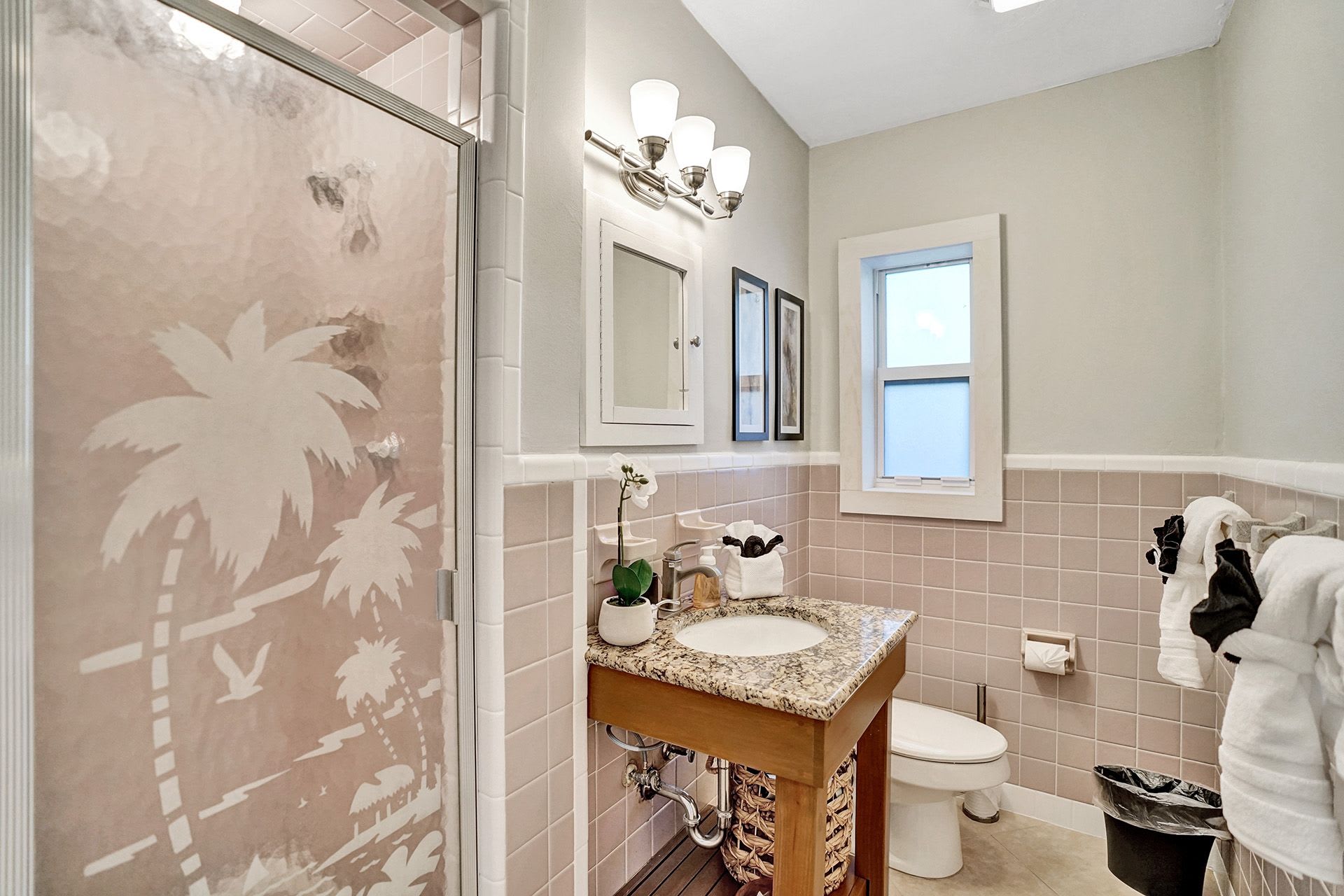 Luxury 5 Bedroom Pool Home in Hollywood FL Walk To Beach