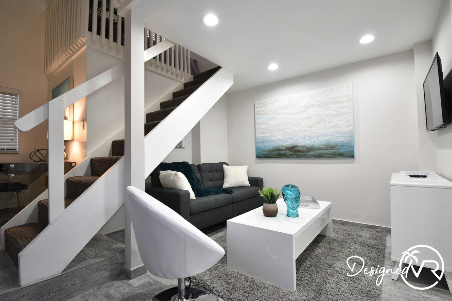 Hollywood Condo 978818