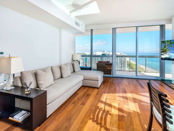 Miami Beach Condo 978822