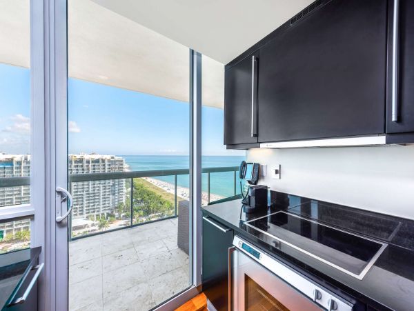 Miami Beach Condo 978822