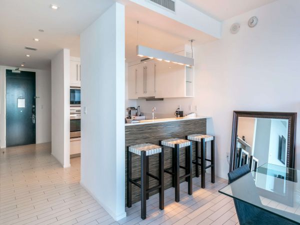 Miami Beach Condo 978824