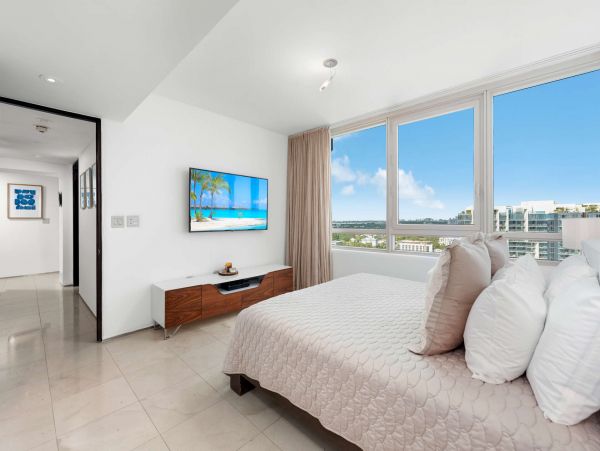 Miami Beach Condo 978826