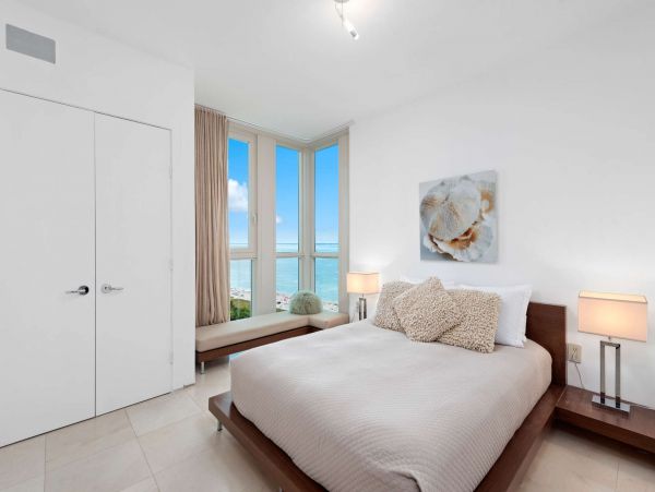 Miami Beach Condo 978826