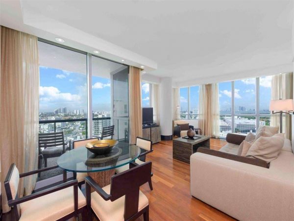 Miami Beach Condo 978829