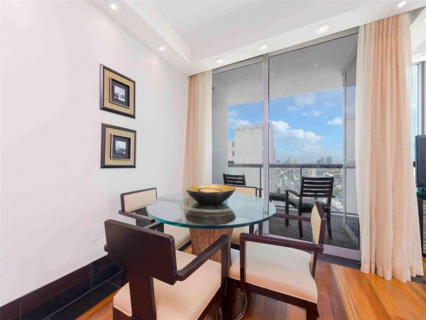 Miami Beach Condo 978829
