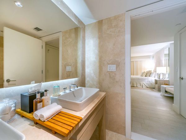 Miami Beach Condo 978833
