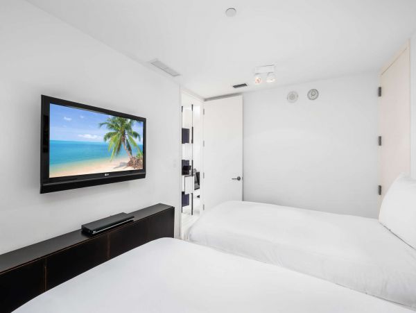 Miami Beach Condo 978835
