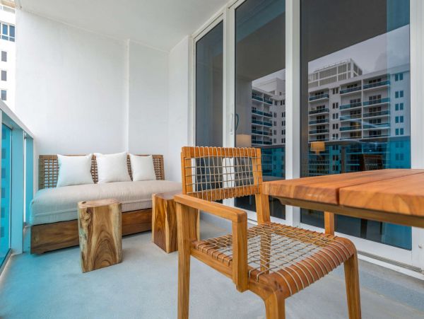 Miami Beach Condo 978843