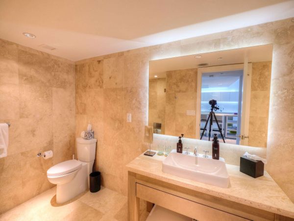 Miami Beach Condo 978844