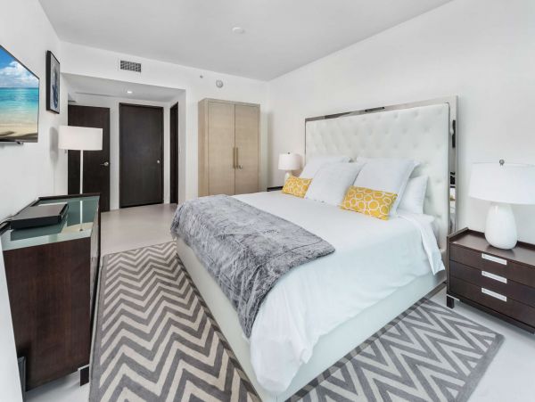Miami Beach Condo 978859