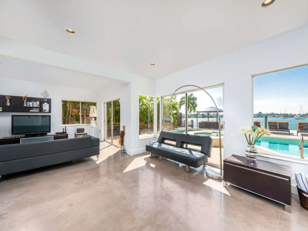 Miami Beach Home 978860