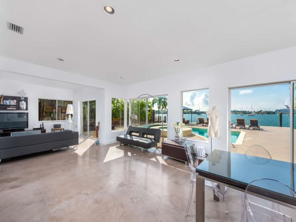 Miami Beach Home 978860