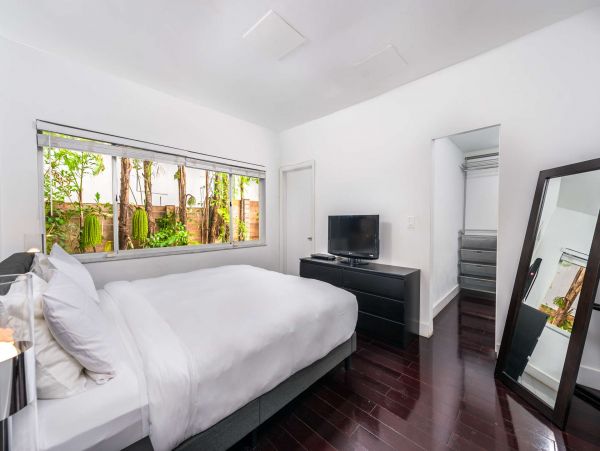 Miami Beach Home 978860