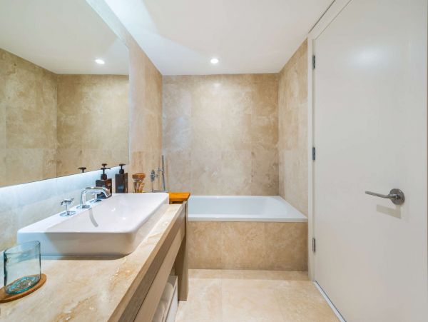 Miami Beach Condo 978872