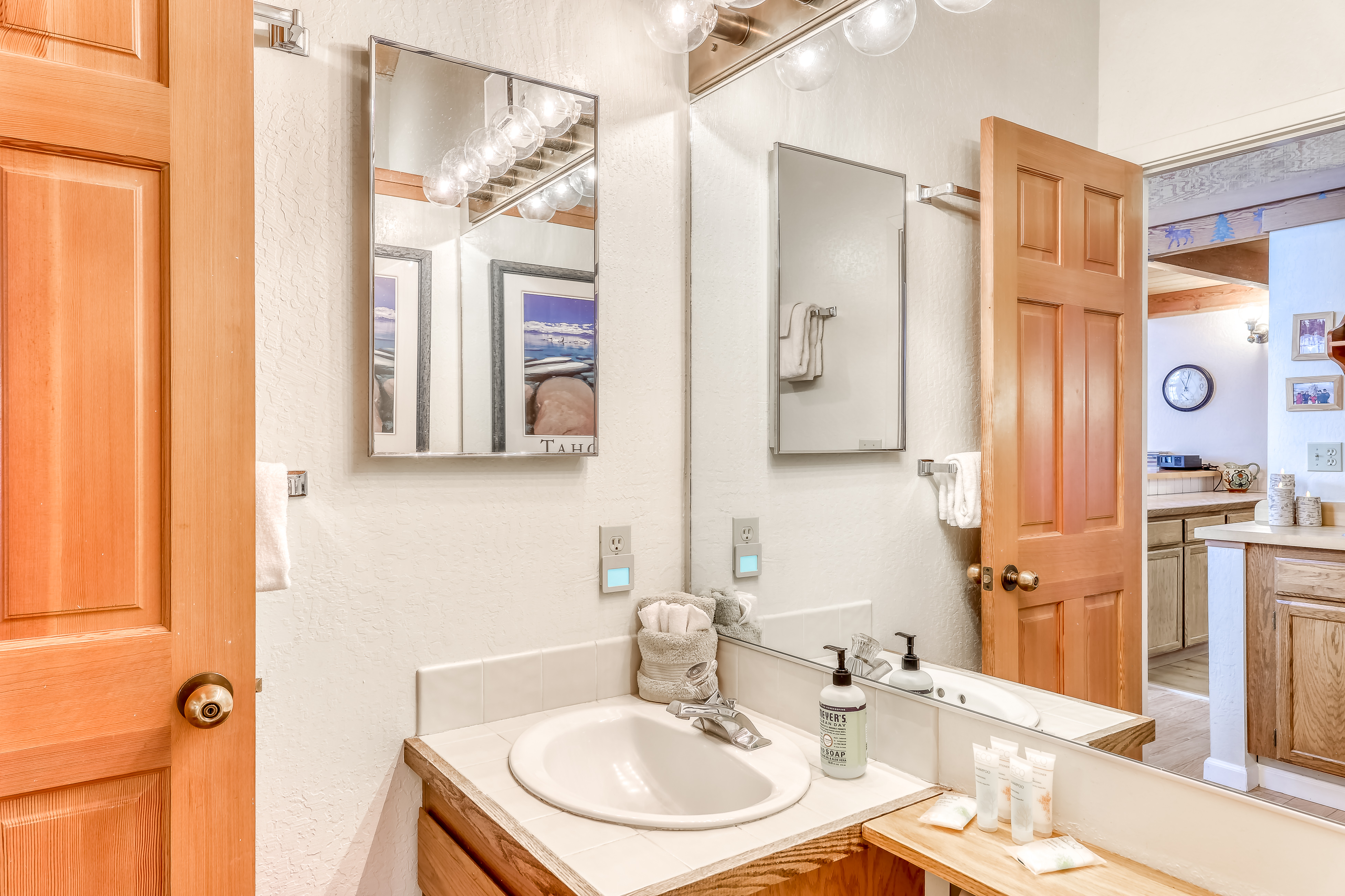 Lake Tahoe North Shore Home 978875