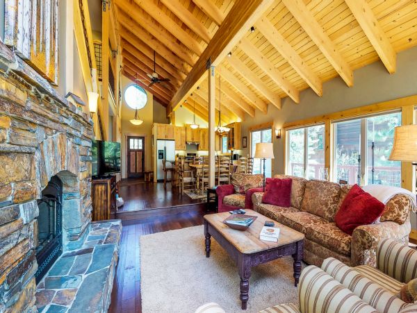 Lake Tahoe North Shore Home 978876