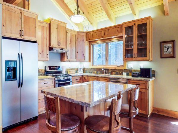 Lake Tahoe North Shore Home 978876