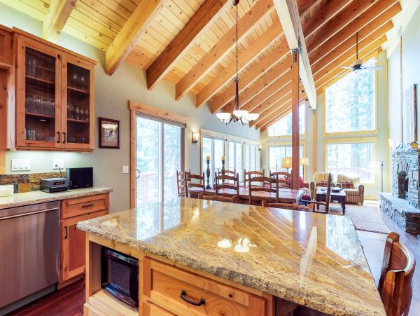 Lake Tahoe North Shore Home 978876