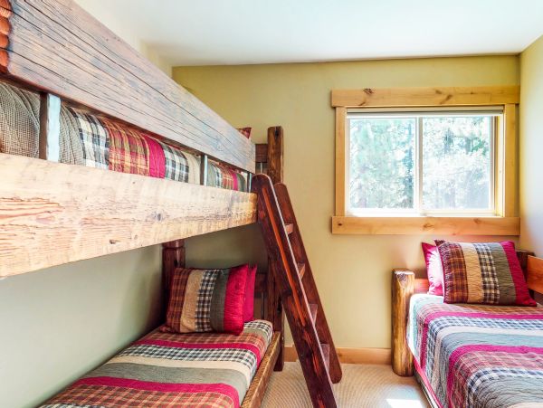 Lake Tahoe North Shore Home 978876