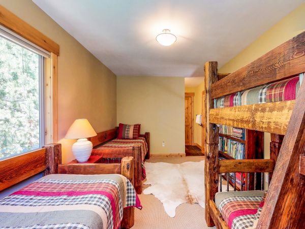Lake Tahoe North Shore Home 978876