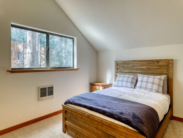 Lake Tahoe North Shore Home 978877