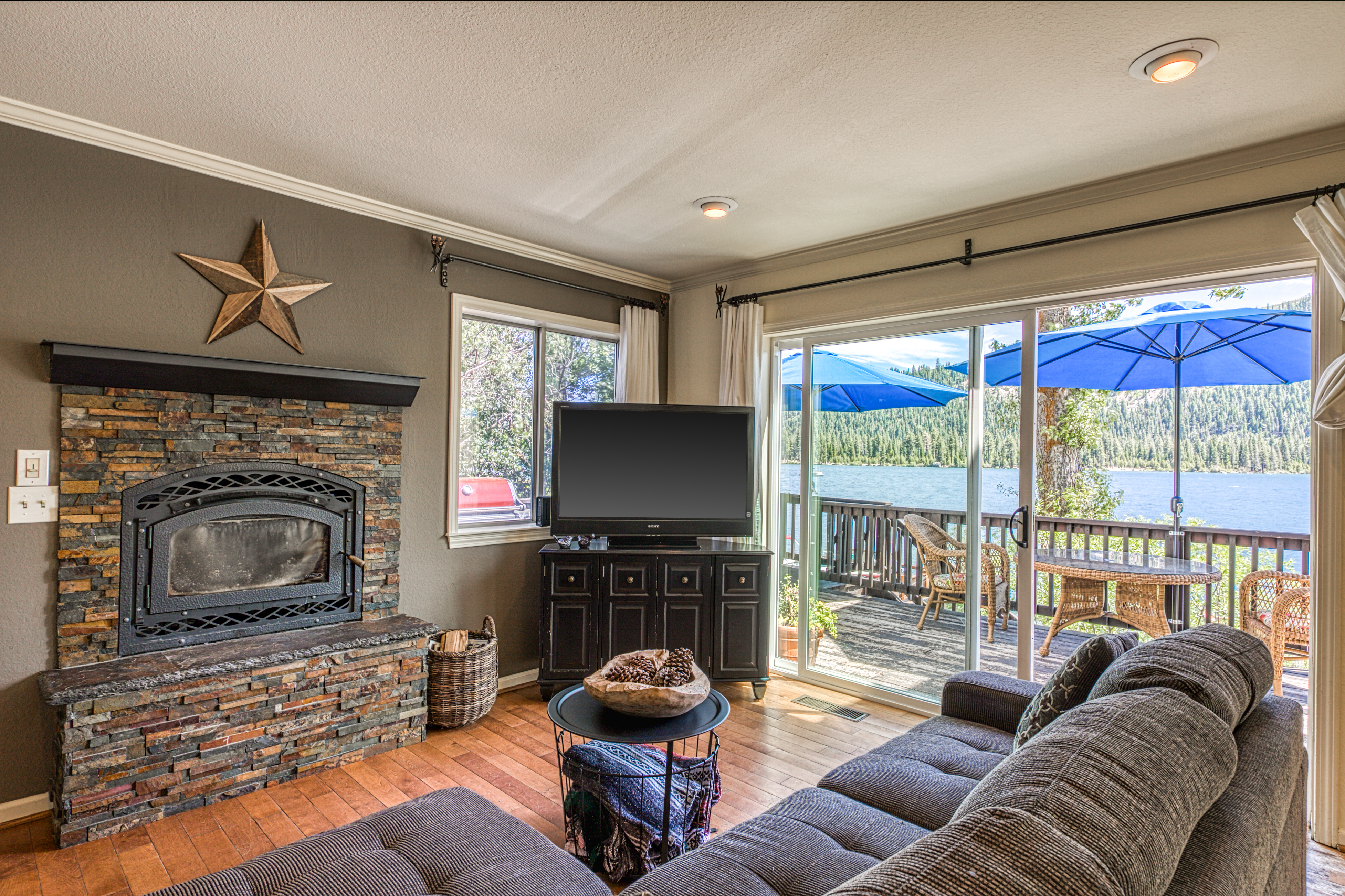 Lake Tahoe North Shore Home 978878