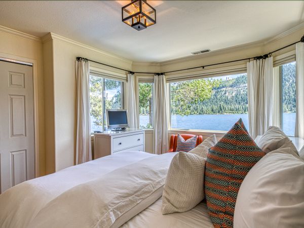 Lake Tahoe North Shore Home 978878
