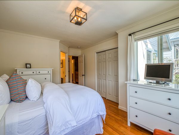 Lake Tahoe North Shore Home 978878