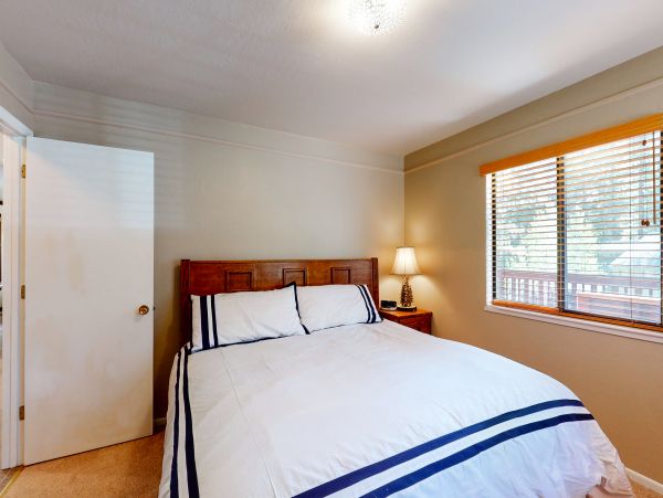 Lake Tahoe North Shore Home 978879