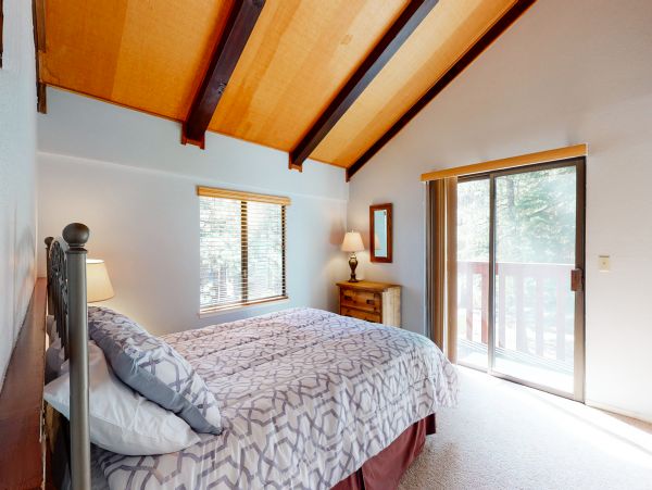 Lake Tahoe North Shore Home 978879
