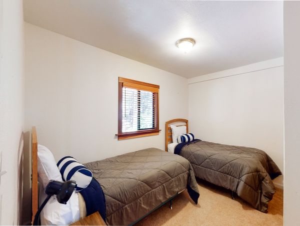 Lake Tahoe North Shore Home 978879