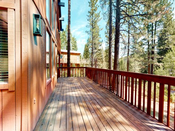 Lake Tahoe North Shore Home 978879