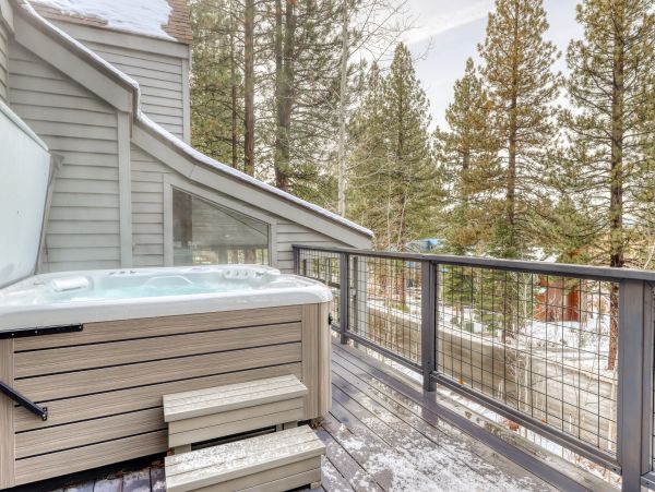 Lake Tahoe North Shore Home 978880