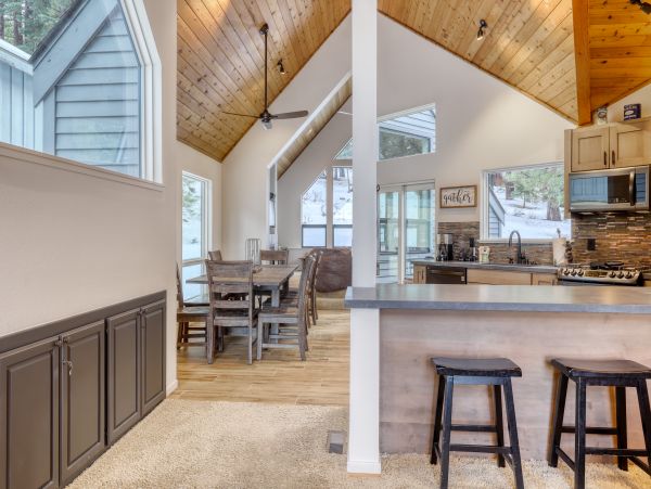 Lake Tahoe North Shore Home 978880