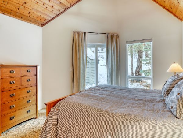 Lake Tahoe North Shore Home 978880