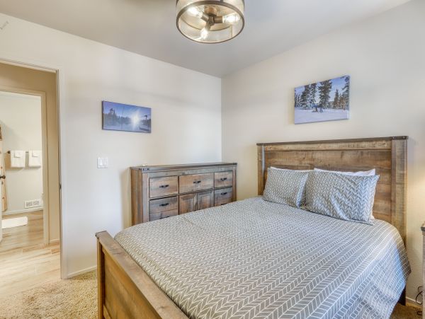 Lake Tahoe North Shore Home 978880