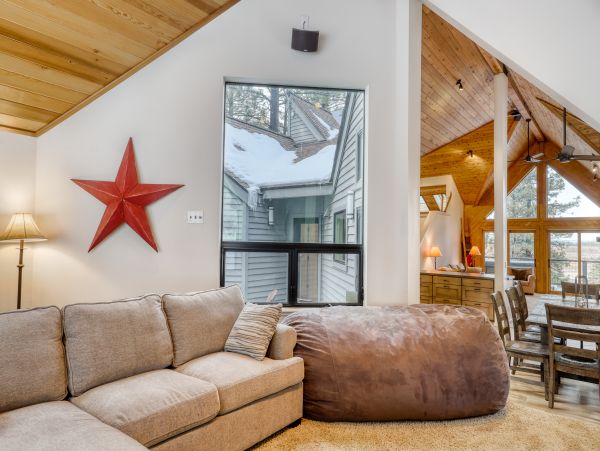 Lake Tahoe North Shore Home 978880
