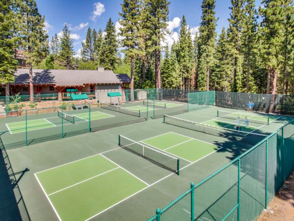 Lake Tahoe North Shore Home 978880